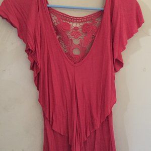 Full Tilt ruffled top w/ lace back 💙